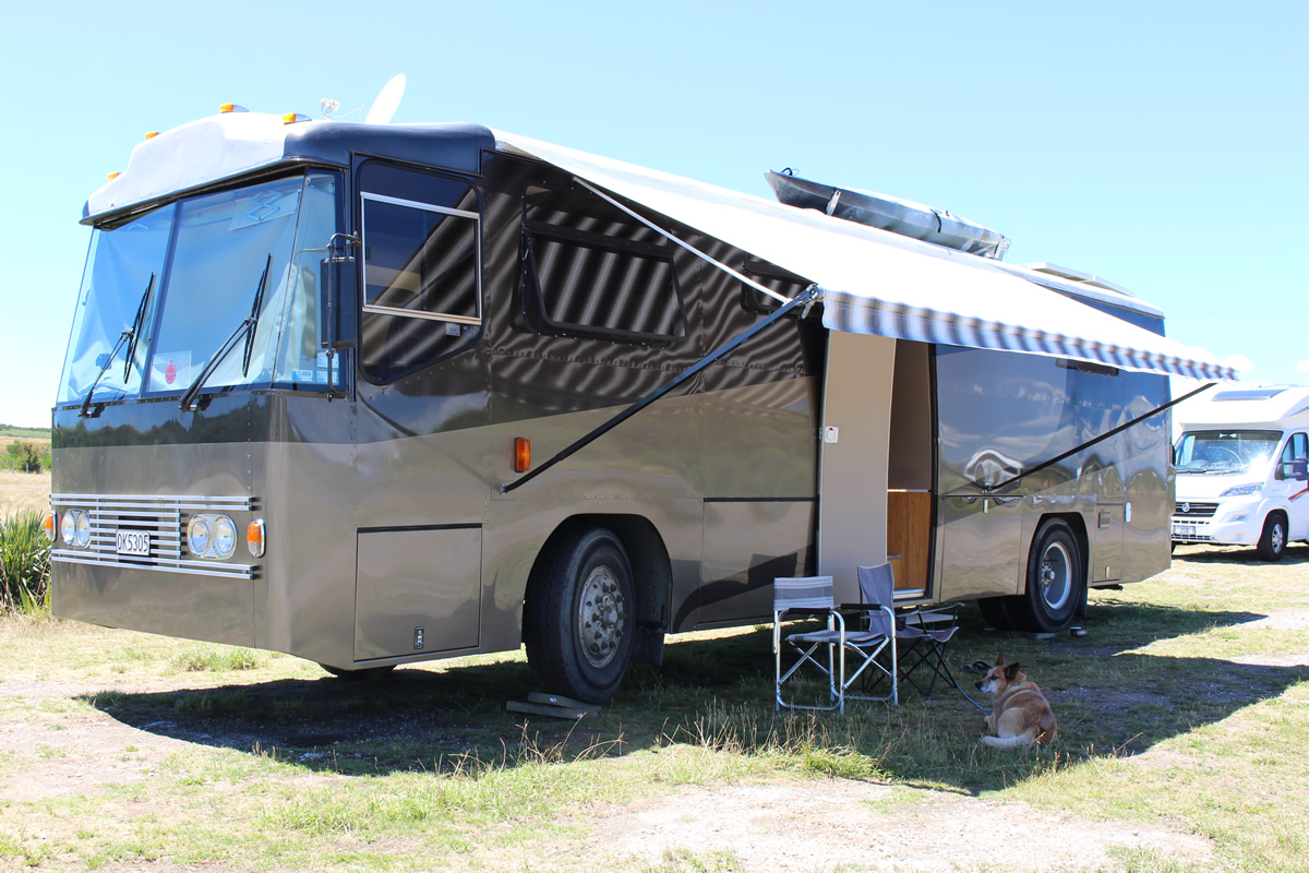 Palmer Canvas - Whangarei, fabric manufacture, awnings, Canopies, truck ...